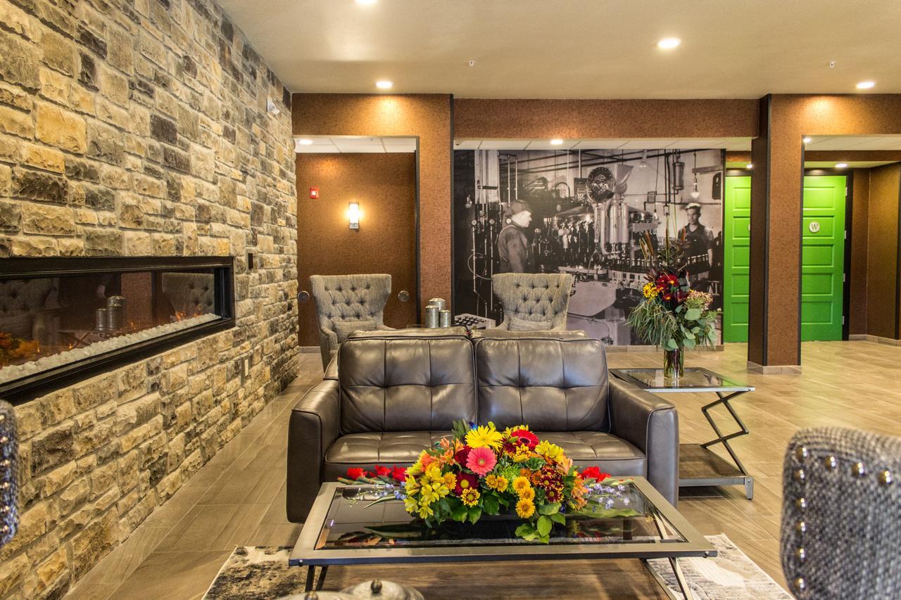 Cobblestone Hotel & Suites - Stevens Point Exterior foto